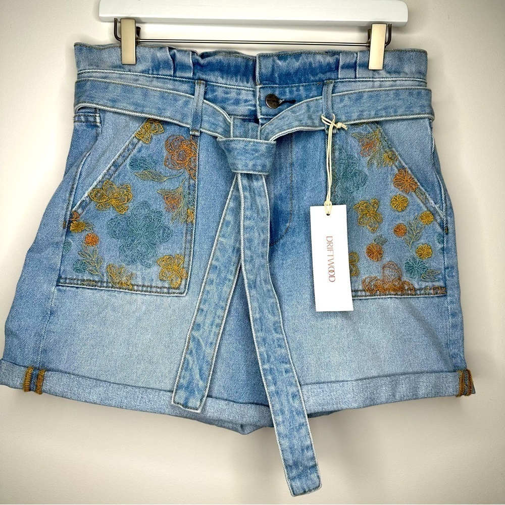 Driftwood Paperbag Denim Shorts Size 29 NWT